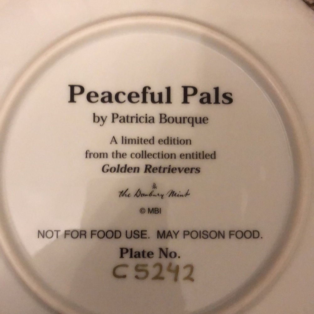 Golden Retriever Decorative Plate - Picture 4 of 4